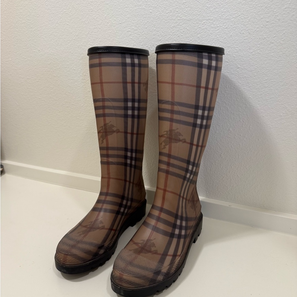 Burberry Plaid Winter & Rain Boots - Black and Tan